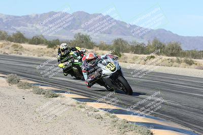 media/Dec-04-2025-Racers Edge (Thu) [[5ebc9f124d]]/3-B Group/3-Session 2 (Turn 7 Inside)/